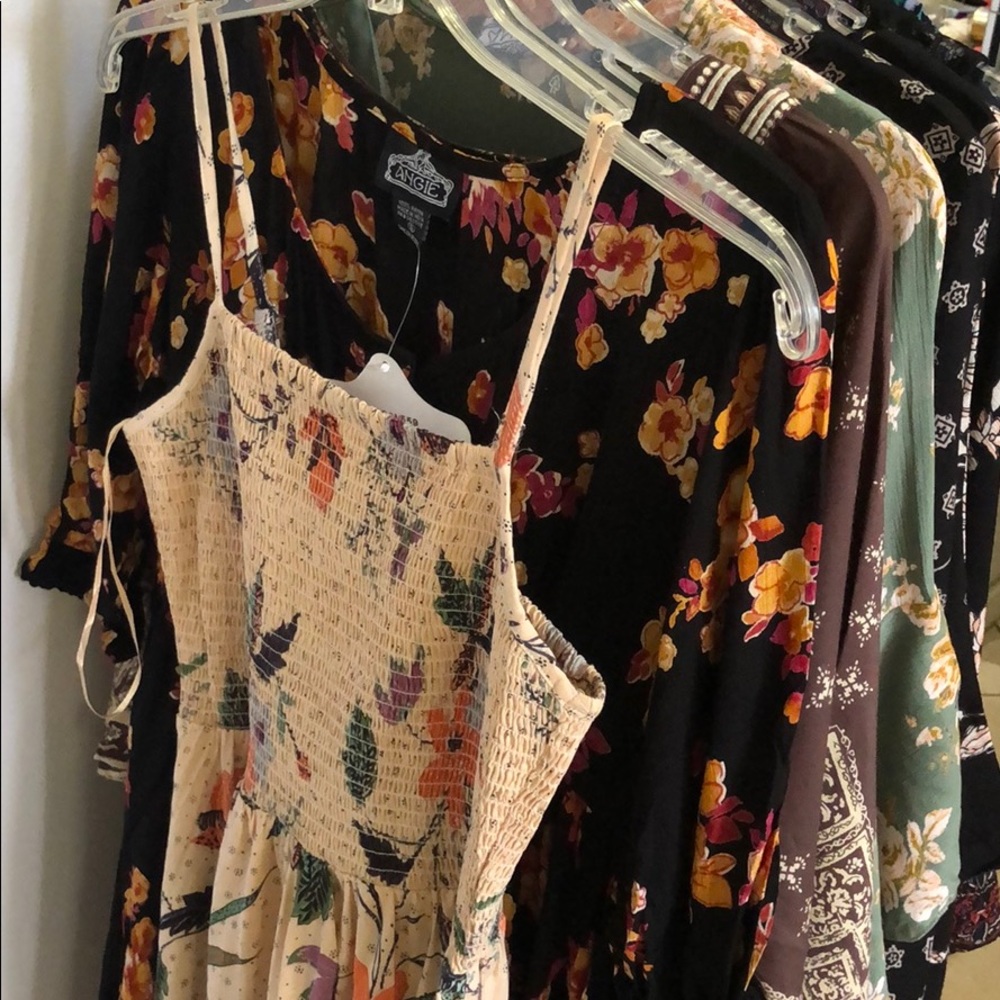 CREAM BOHO STYLE SMOCKED TOP DRESS - Picture 5 of 9